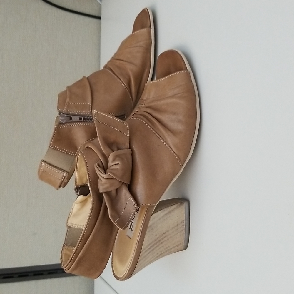 Paul Green Munchen Bow Detail Heels